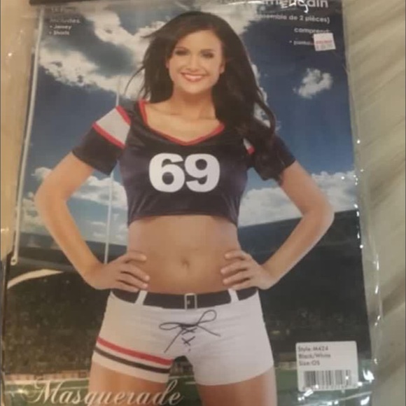 Costume - Picture 1 of 1